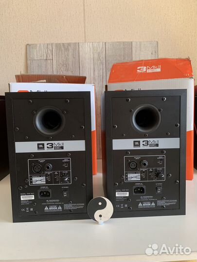 Студийные мониторы jbl 305p mkii (как новые )