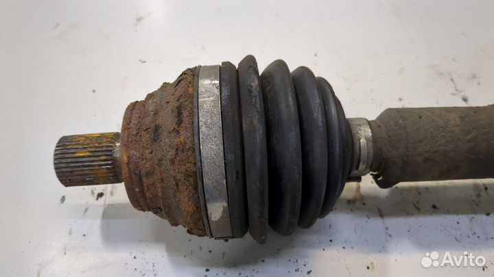 Полуось правая передняя Volkswagen Golf Plus