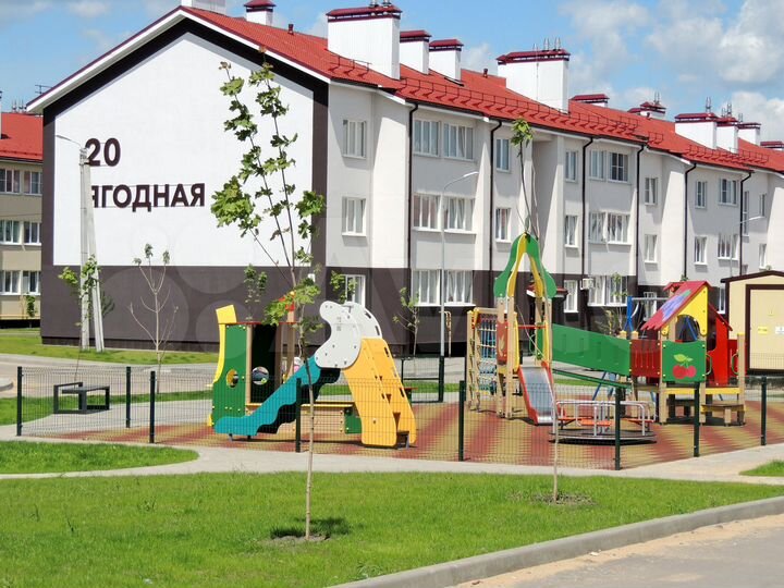 2-к. квартира, 66 м², 1/3 эт.