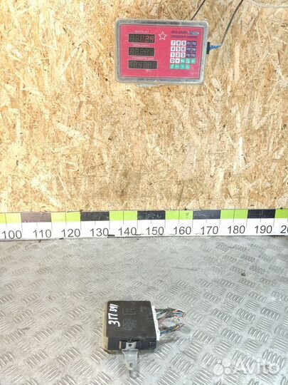 Блок управления двери Lexus Ls 2006-2017