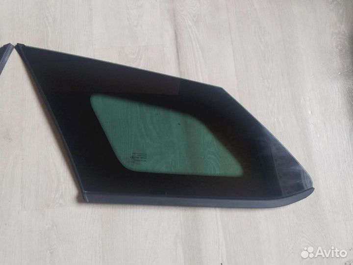 Форточка Лада Веста SW