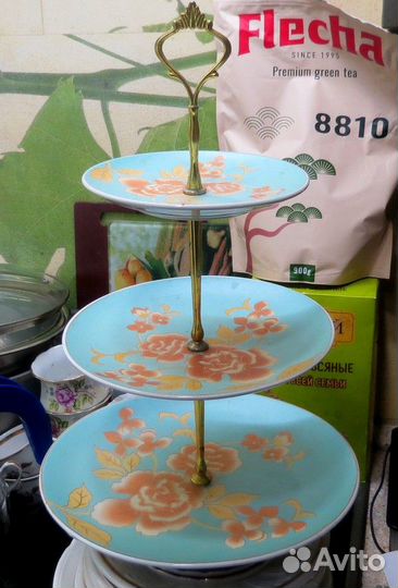 Фарфоровая посуда и хрусталь