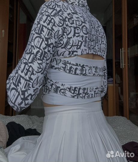 Укороченная кофта Bershka