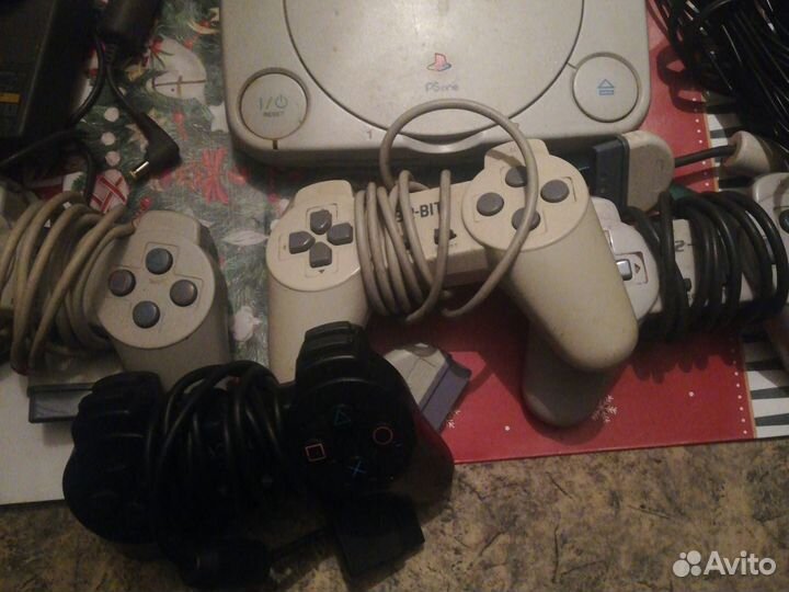 Игровая приставка PS1