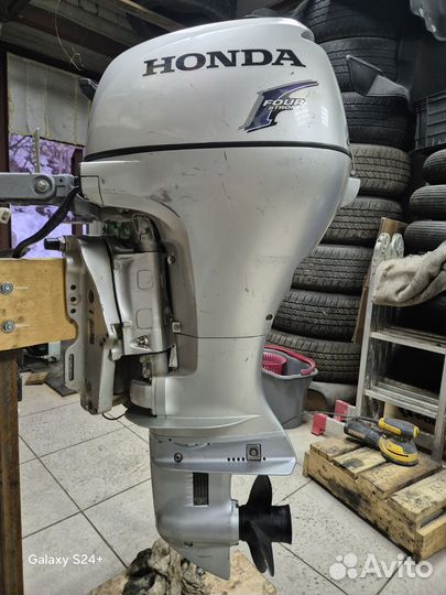 Подвесной мотор Honda 9.9-15