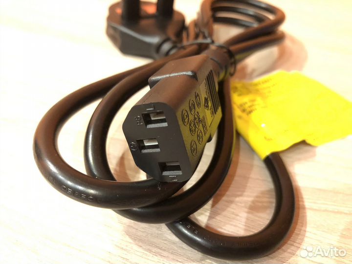 Кабель питания bs-1363/a на 13А с предохранителем