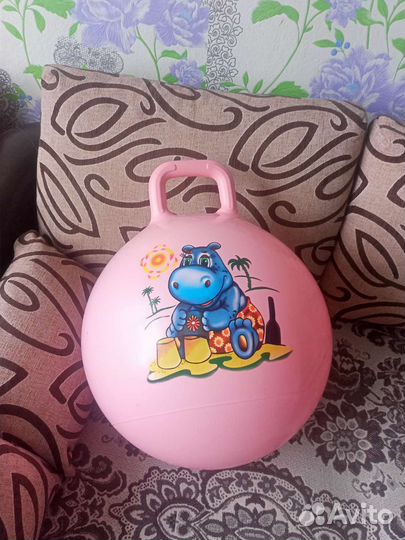 Мяч спортивный надувной