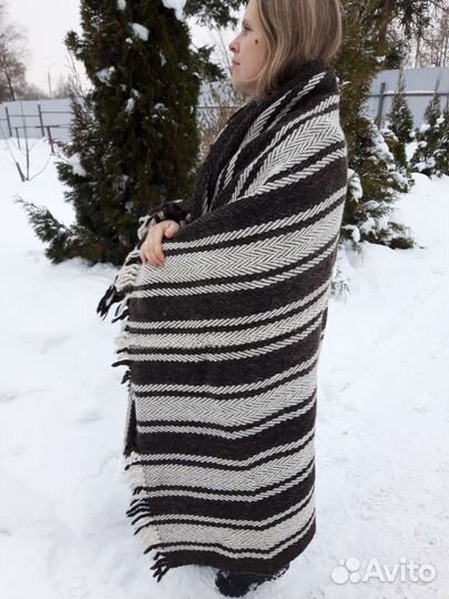 Плед шерстяной тканый