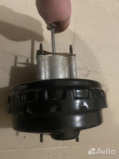 Вакуумный насос Nissan Pathfinder. 47210EB326