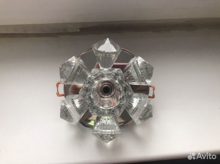 Светильник встраиваемый