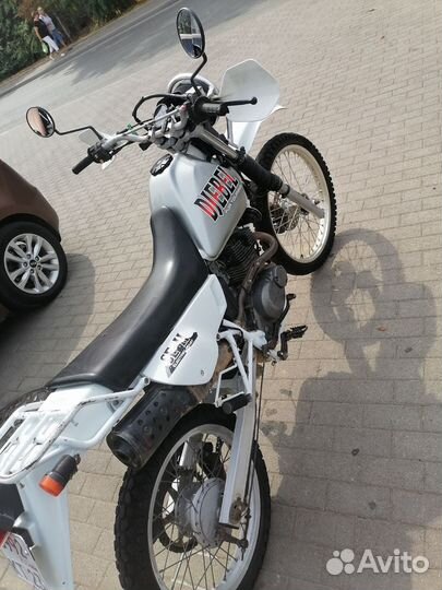 Suzuki djebel 200 SE