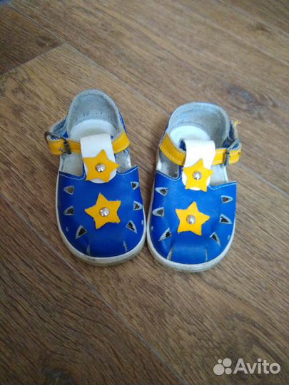 Сандали детские