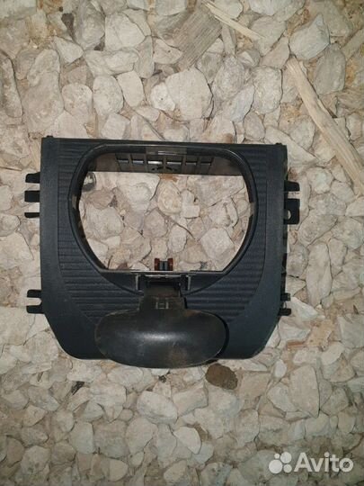 Пластик подрулевой Chrysler 300C Крайслер