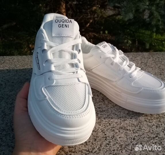 Кеды белые на платформе