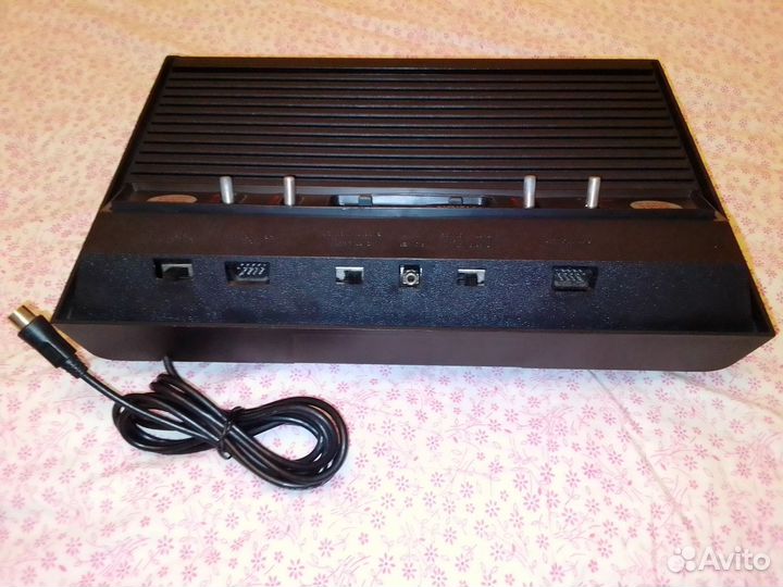 Игровая приставка Atari 2600