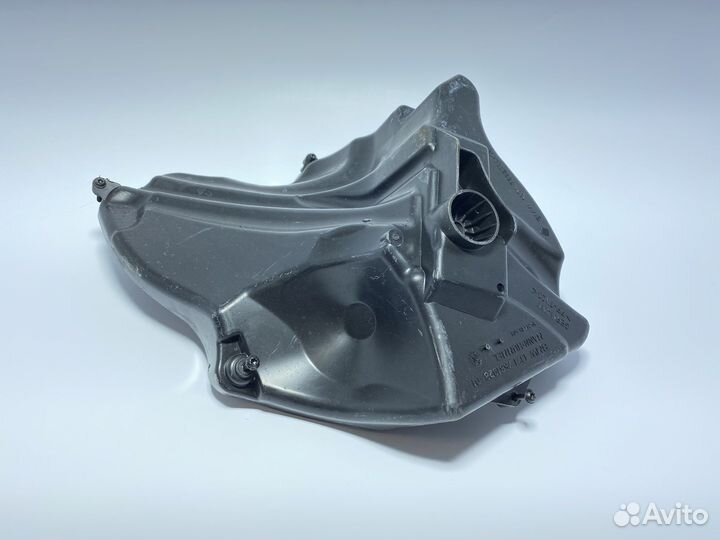 Крышка корпуса воздушного фильтра BMW E87 E90 E84