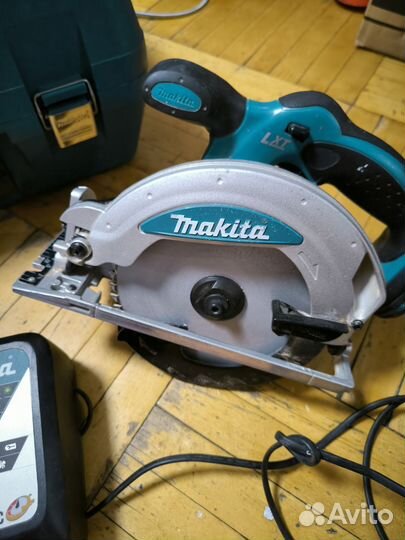 Аккумуляторная Циркулярная пила Makita DSS610RF