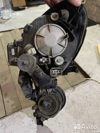 Фара Lexus gs300 Toyota aristo