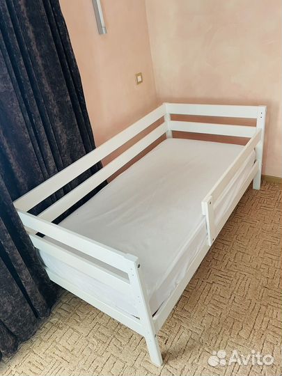 Детская кровать от 3 лет с бортиками