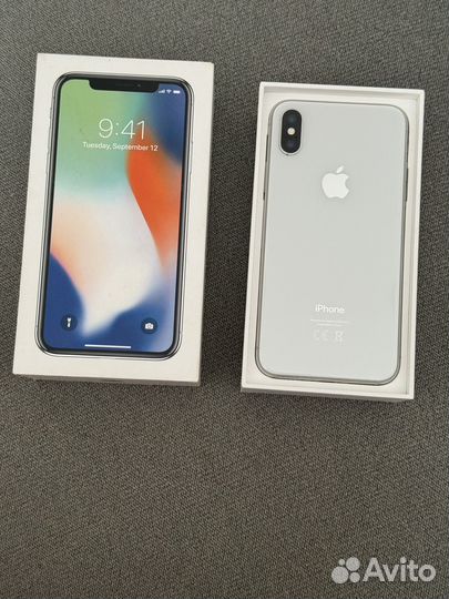 iPhone X, 64 ГБ