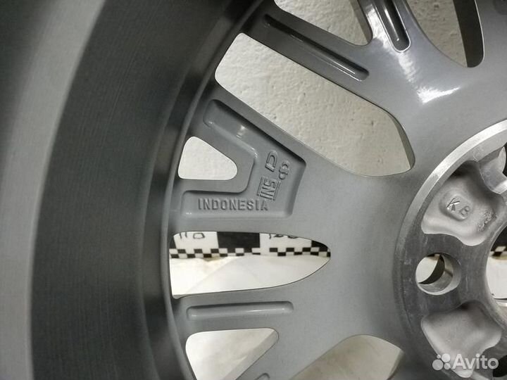 Диск колеса литой Lexus ES 6 R17