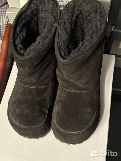 В наличии Balenciaga Alaska fur boots