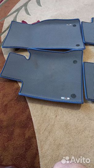 Автомобильные коврики eva