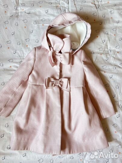 Пальто на девочку