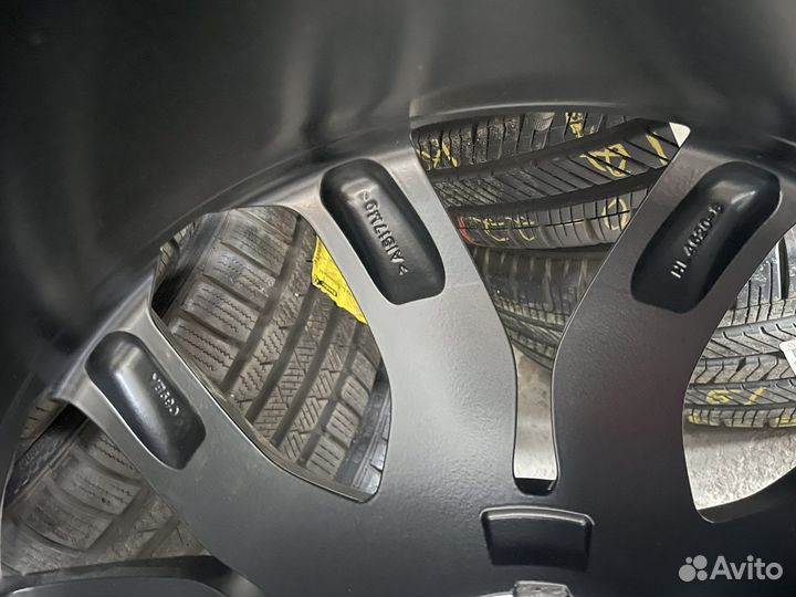 Оригинальные колеса Land Rover Sport / Vogue R22