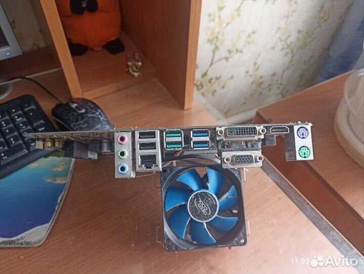 Материнская плата с процессором