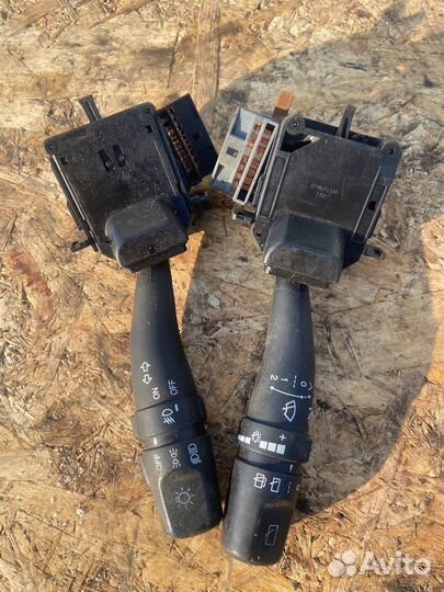 Подрулевой переключатель Правый Kia Sportage 2