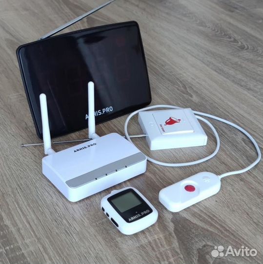 Кнопка вызова персонала, помощи больному в палату