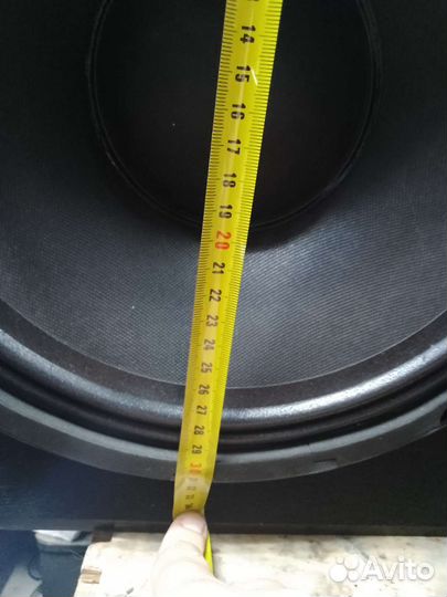 Колонки по 300 Вт мощности