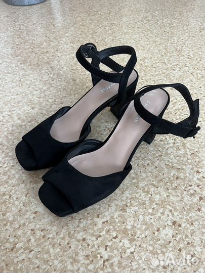 Туфли босоножки 39
