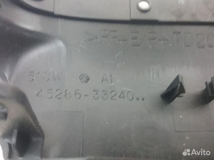 Обшивка рулевой колонки верхняя Toyota Camry V50