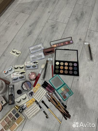 Набор косметики пакетом