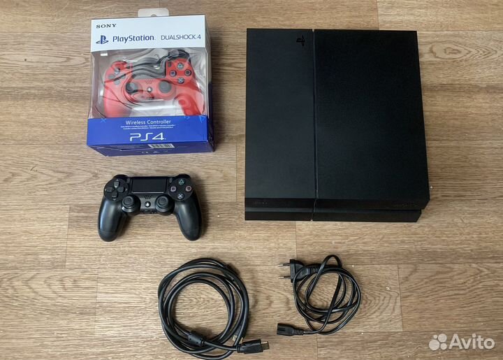 Sony PlayStation 4 500GB в хорошем состоянии