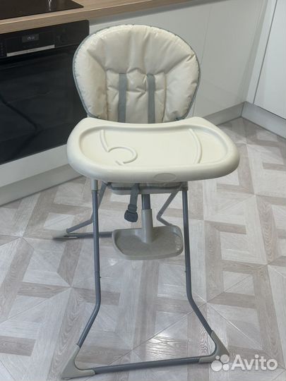 Детский стульчик для кормления