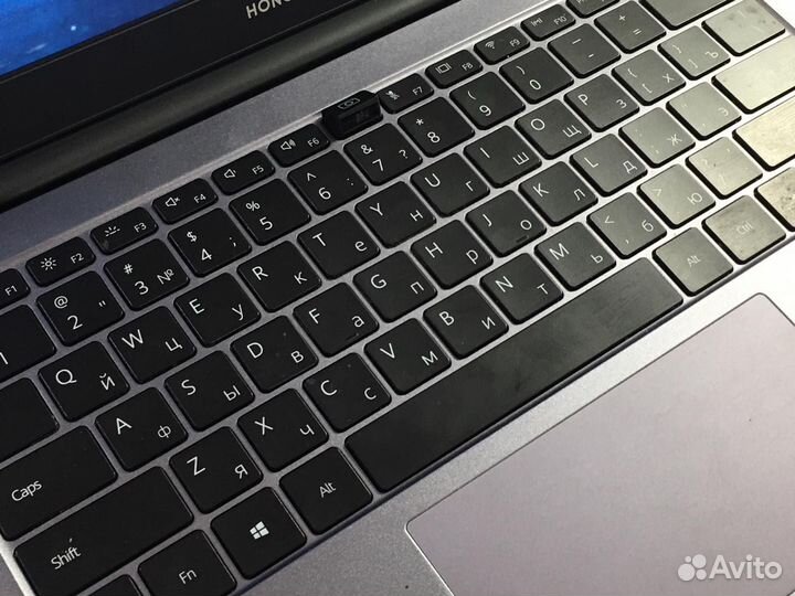 Ультрабук honor в отличном состоянии Комплектация