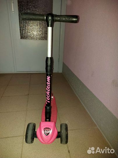 Фирменный самокат