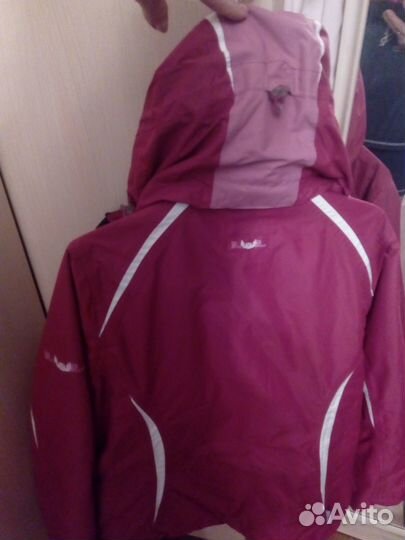 Куртка женская спортивная 48