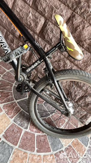 Трюковой велосипед BMX