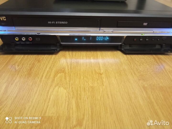 Видеомагнитофон DVD/VHS JVC HR-XV2ER Stereo svhs