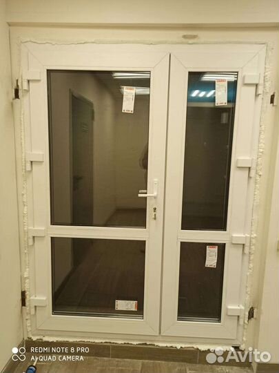 Перегородка пвх и двери входные