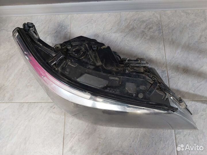 Фара ксеноновая правая передняя BMW 5 e60