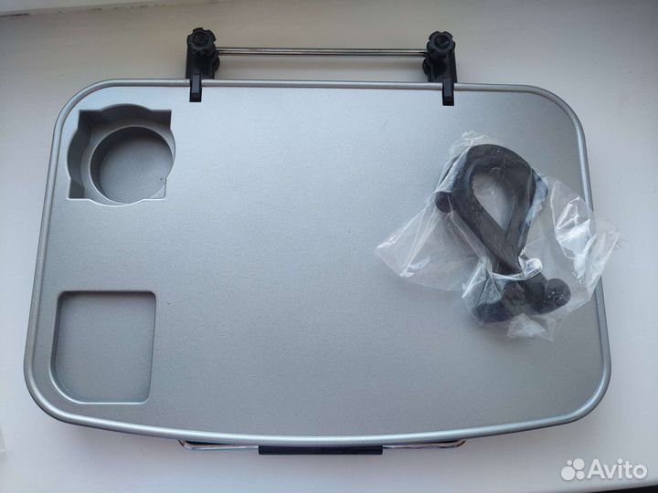 Столик в автомобиль