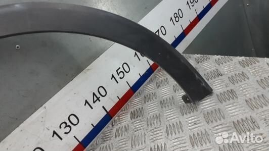 Молдинг крыла заднего правого honda civic 8 (YBE02