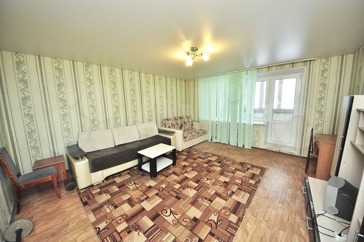 2-к. квартира, 67,3 м², 1/10 эт.