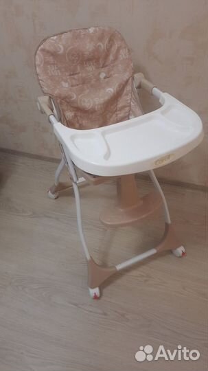 Детский стульчик для кормления