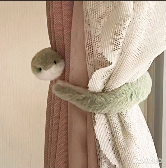 Змея плюшевая